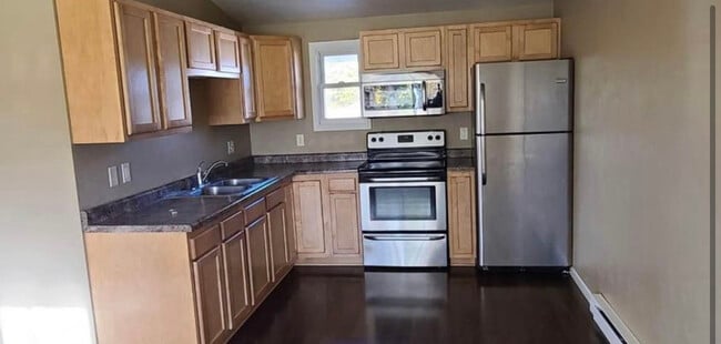 Building Photo - 2500 Sullivan Ave Unit 1 Rental