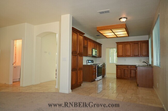 Photo - 2821 Babson Dr