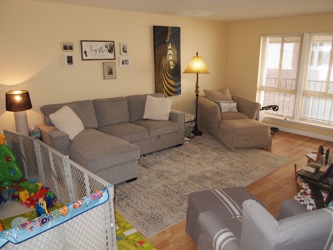 Building Photo - 6495 E Happy Canyon Rd Unit 75