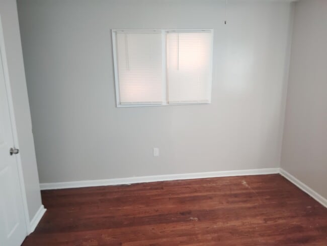 Photo - 1004 Alaska St