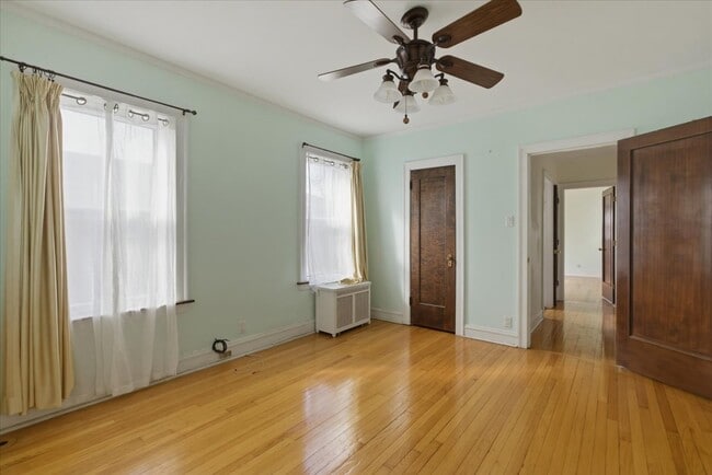 Photo - 7409 N Claremont Ave Unit 1