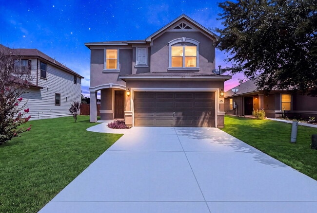 Building Photo - Better Than New and Unlike Anything Else in Villa Del Sol
