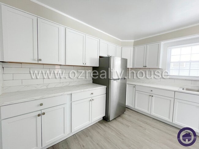 Photo - 5344 Claxton St