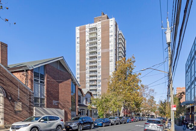 Photo - Corlear Gardens