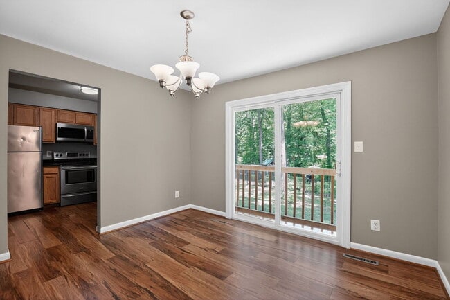 Photo - 46483 Rosewood Dr
