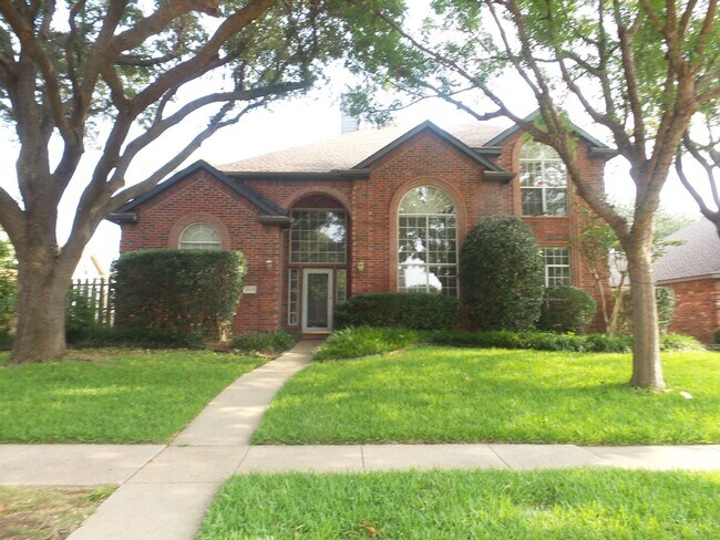 Building Photo - **September Move-in** Rental