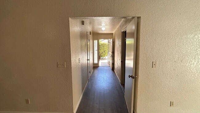 Photo - 545 Navarre Pl