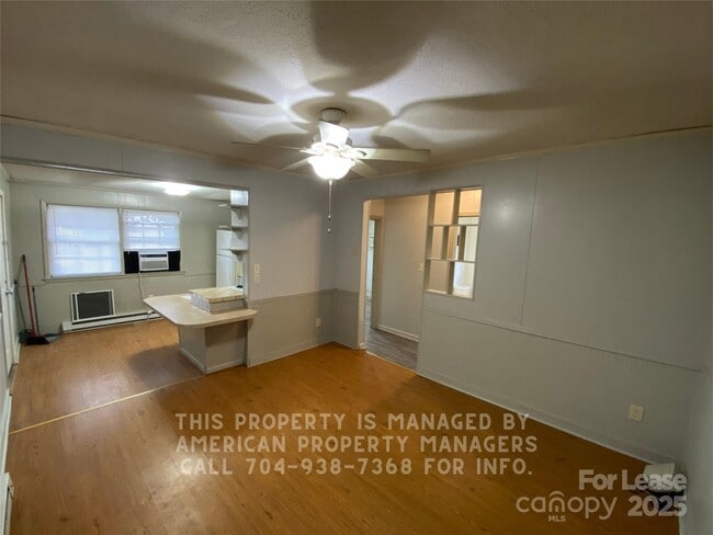 Photo - 1110 S Main St
