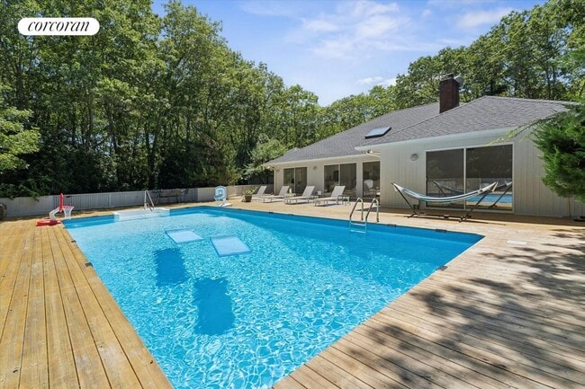 Photo - 26 Deer Path