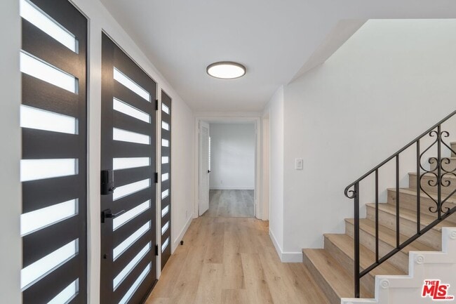 Photo - 15974 Tobin Way