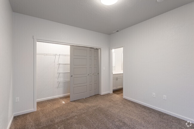 3BR, 2.5BA - 1,389SF