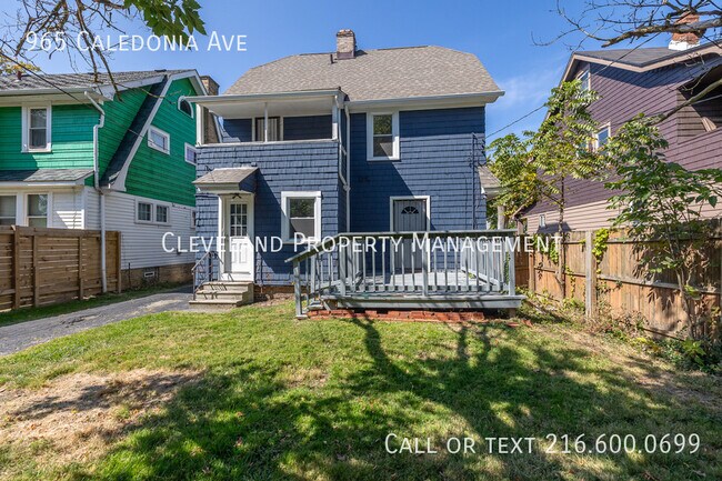 Photo - 965 Caledonia Ave