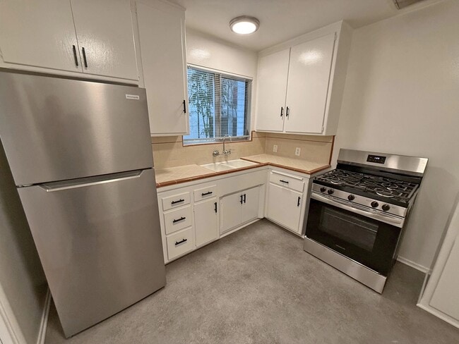 Photo - 1236 N Sweetzer Ave Unit 4