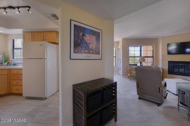 6651 N Campbell Ave Unidad 281