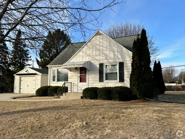 Building Photo - 1065 Bobolink Dr Rental