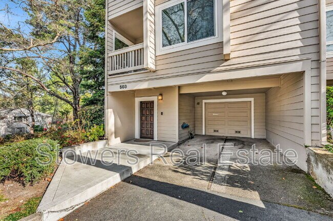 Photo - 503 Woodminster Dr