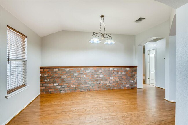 1504 Julianas Way