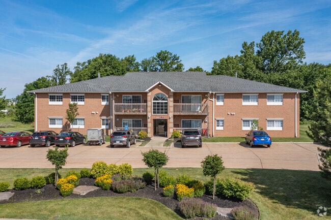 Shady Lake Apartments
