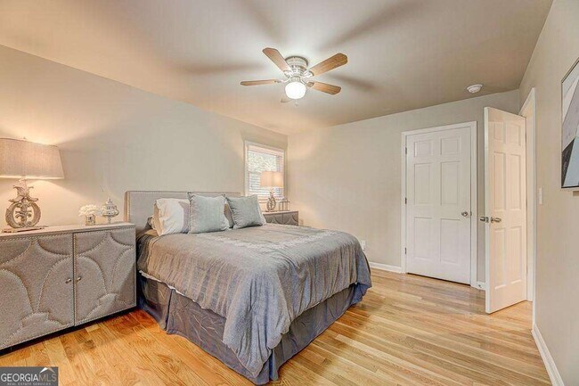 Photo - 1185 Lake Colony Dr