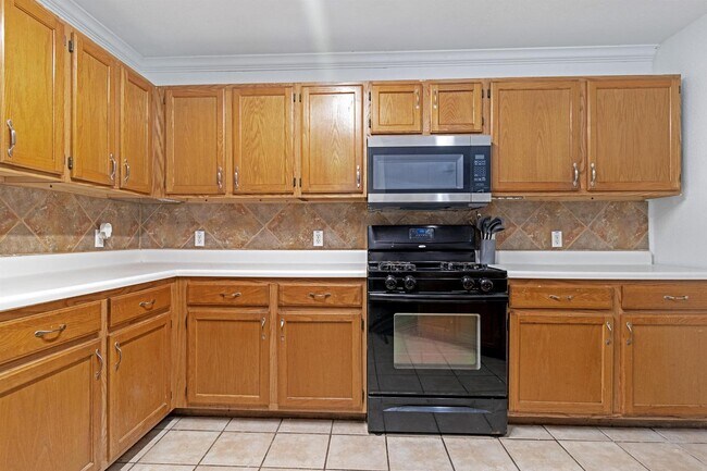 Photo - 8000 Forbsdale Dr