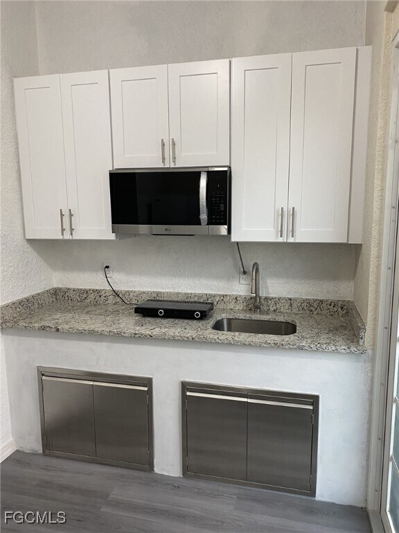 Photo - 1119 Colonial St E