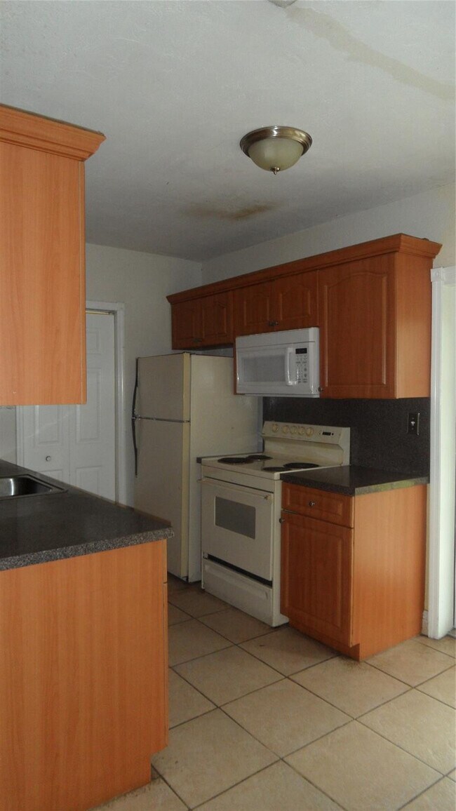 Photo - 700 N 70th Ave