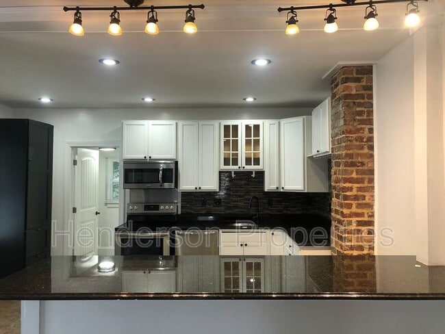 Photo - 400 Faison Ave