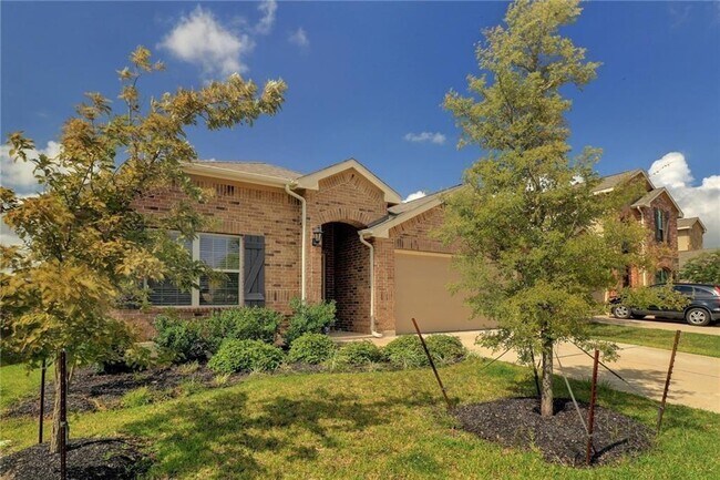 Photo - 330 Briar Park Dr