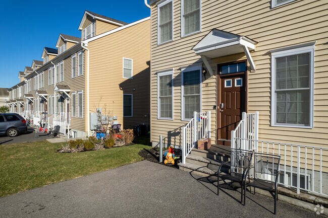 Entrada del típico - Locust Grove