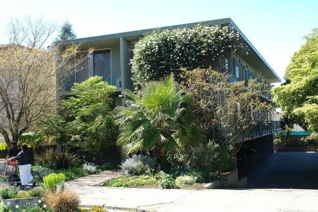 Building Photo - 1610 Milvia St