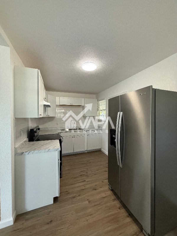 Photo - 332 W Mandalay Dr