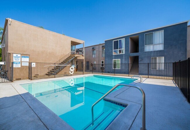 Photo - Chateau 16860 Chatsworth Apartments, LLC