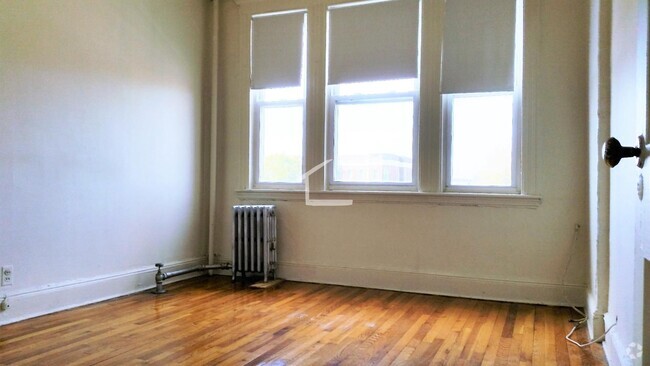 Building Photo - Avl now - NO Fee! Modern 2BR in elevator b... Rental