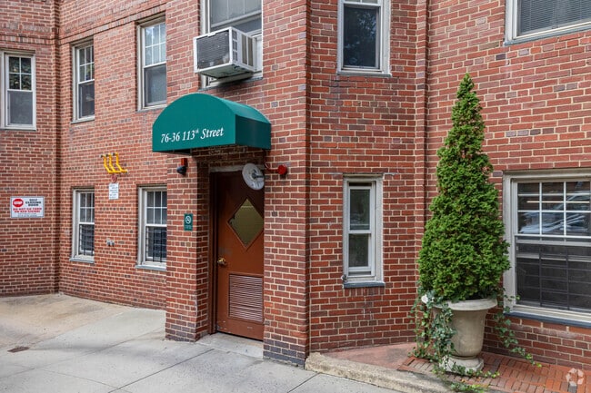 Photo - Forest Hills South