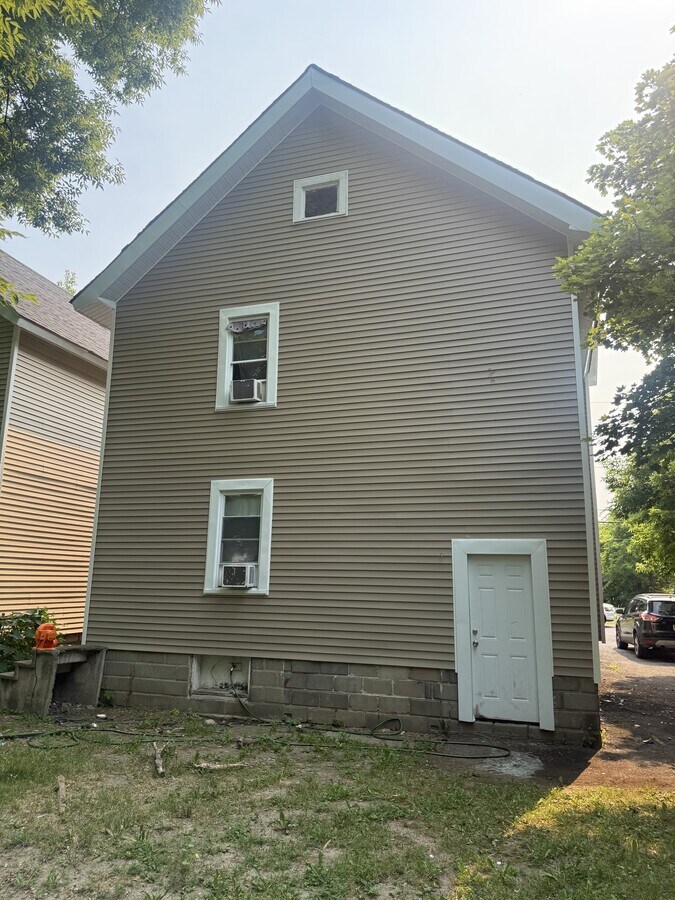 Photo - 144 Kenmore Ave