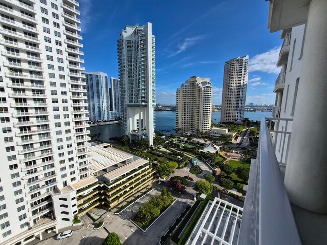 Building Photo - 701 Brickell Key Blvd Unit 2008