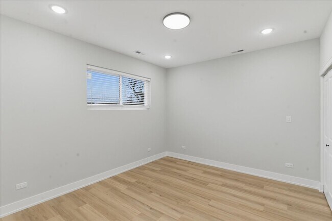 Photo - 6222 S King Dr Unidad 3