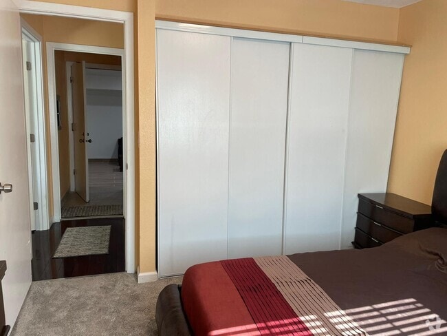 Building Photo - 178 Maple Ct Unit 178 Maple Rental
