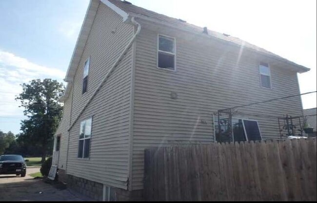 Photo - 3 Bed 2 Bath 1600+ sq ft Home for Rent - Appleton