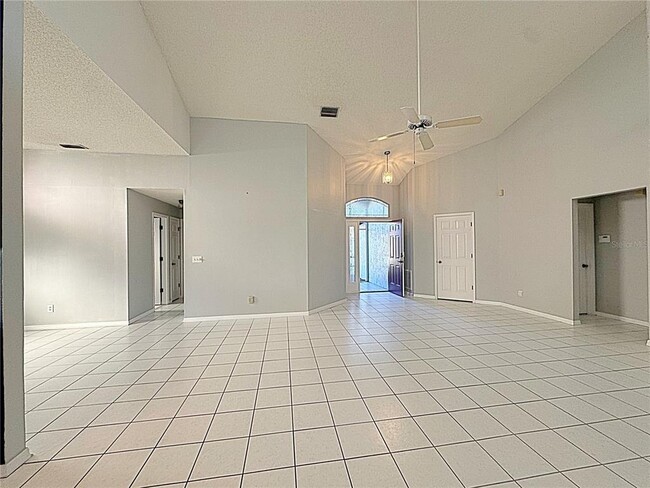 Photo - 4850 Mill Run Dr