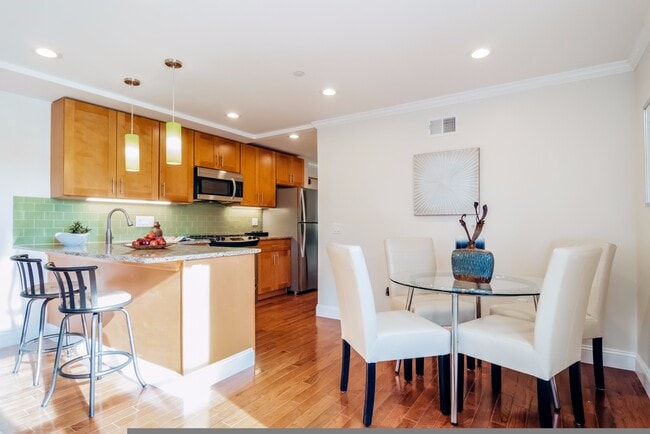 Photo - 106 Maverick St Unidad 1