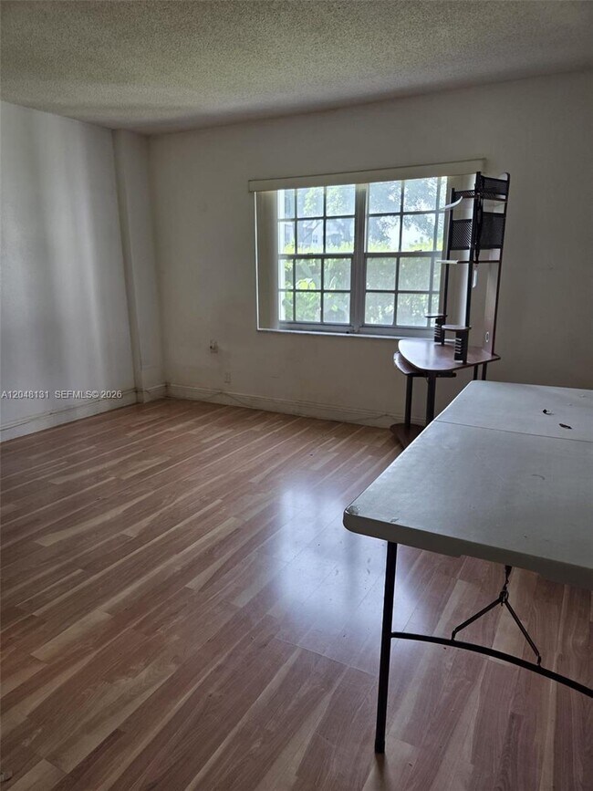 9101 W Sample Rd Unit 102