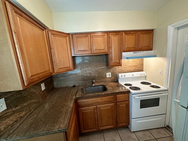 Photo - 148 NW 40th Ct