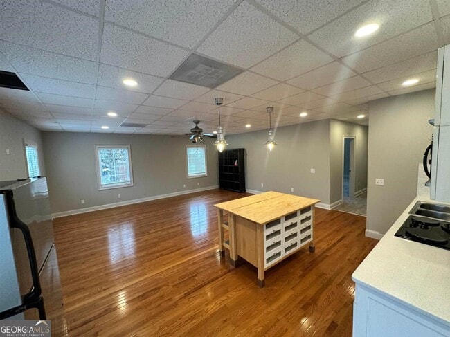 Photo - 1051 Parkside Cmns