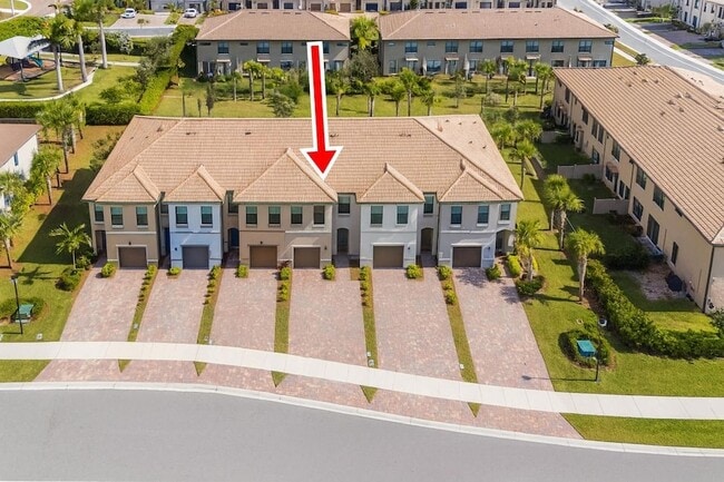 Photo - 4828 Chantilly Rd