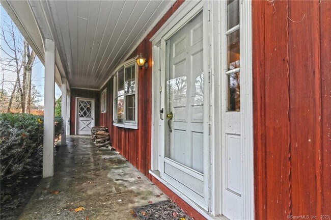 Photo - 200 Old Tavern Rd