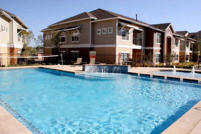 Cypress Creek at Jason Avenue - Cypress Creek at Jason Avenue Apartments