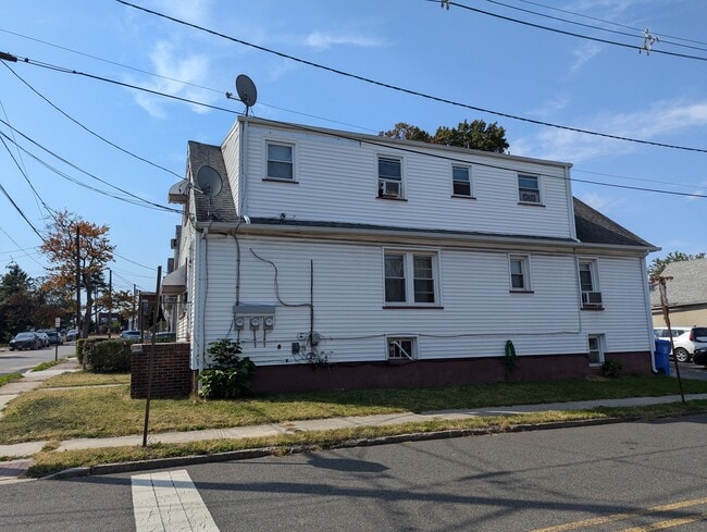 Photo - 66 Caroline St Unit 2