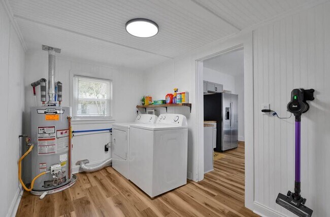 Photo - 521 E Water St Unit 1