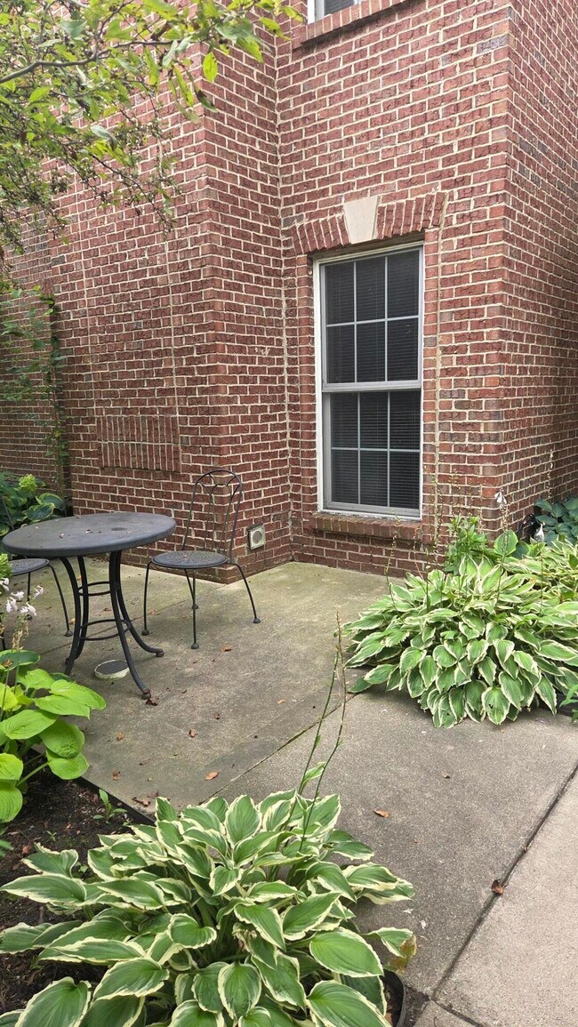 Photo - 5722 Wellesley Ln